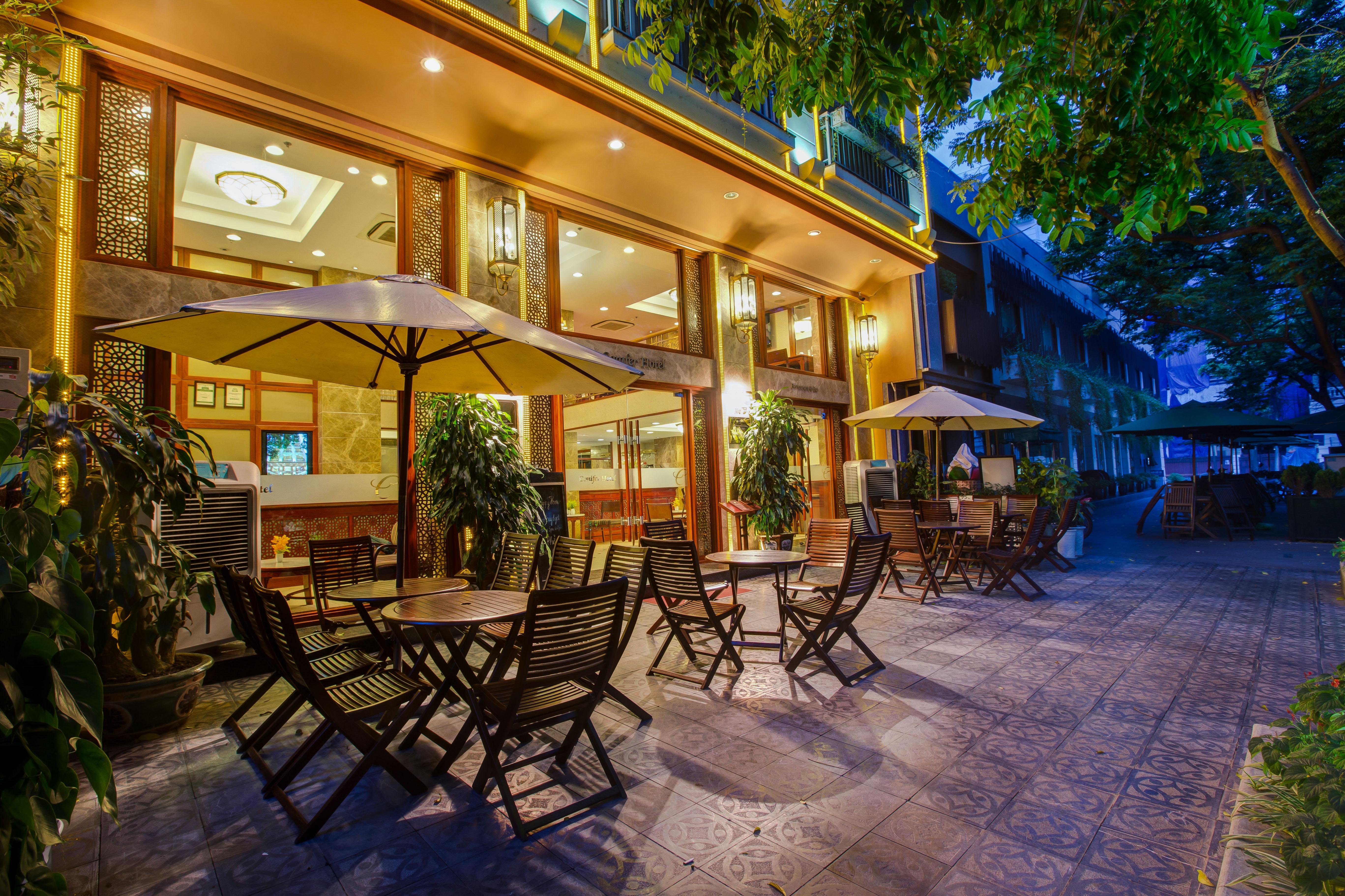 Conifer Boutique Hotel Ханой Екстериор снимка